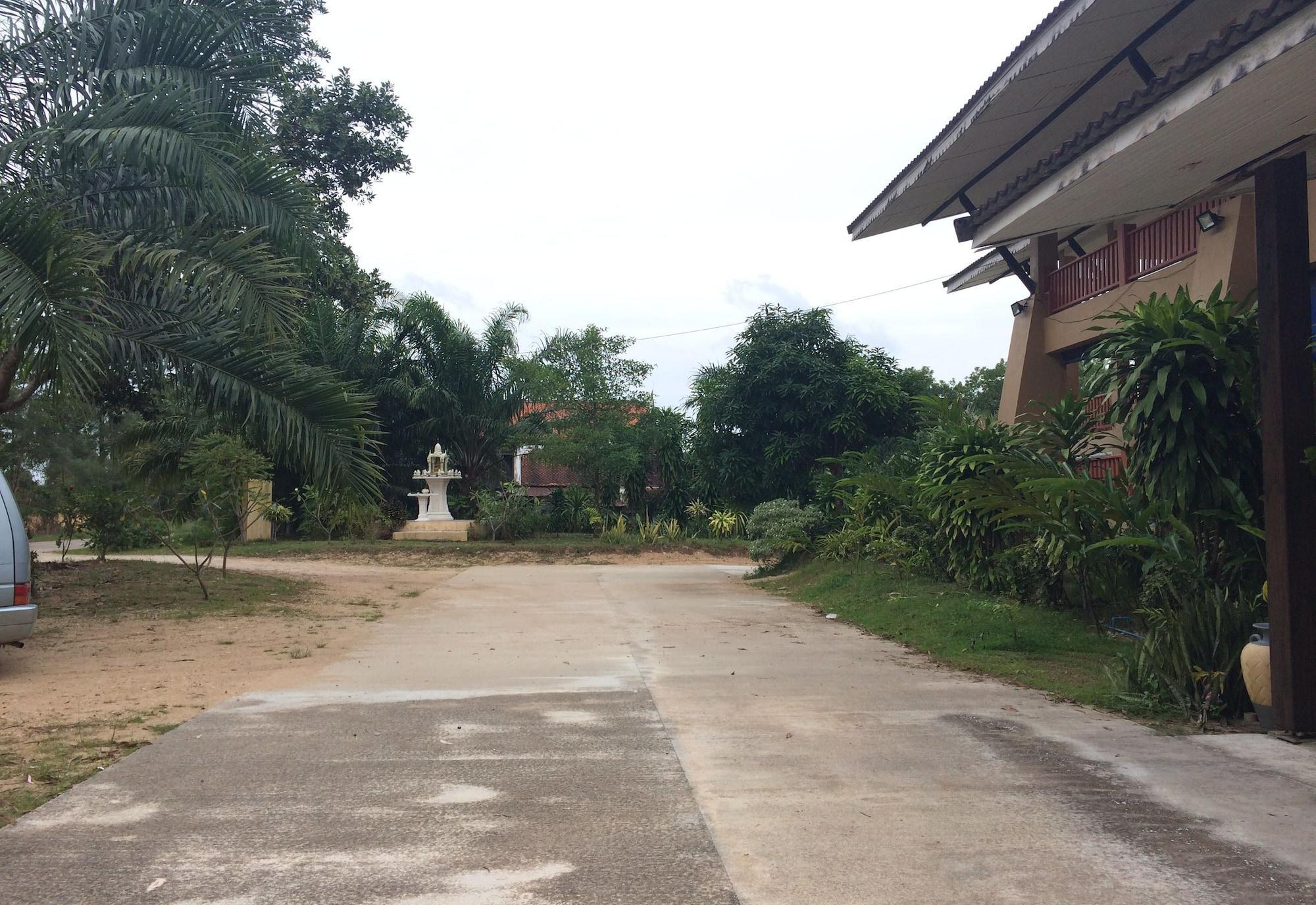Water Palm Resort Talat Yai Extérieur photo