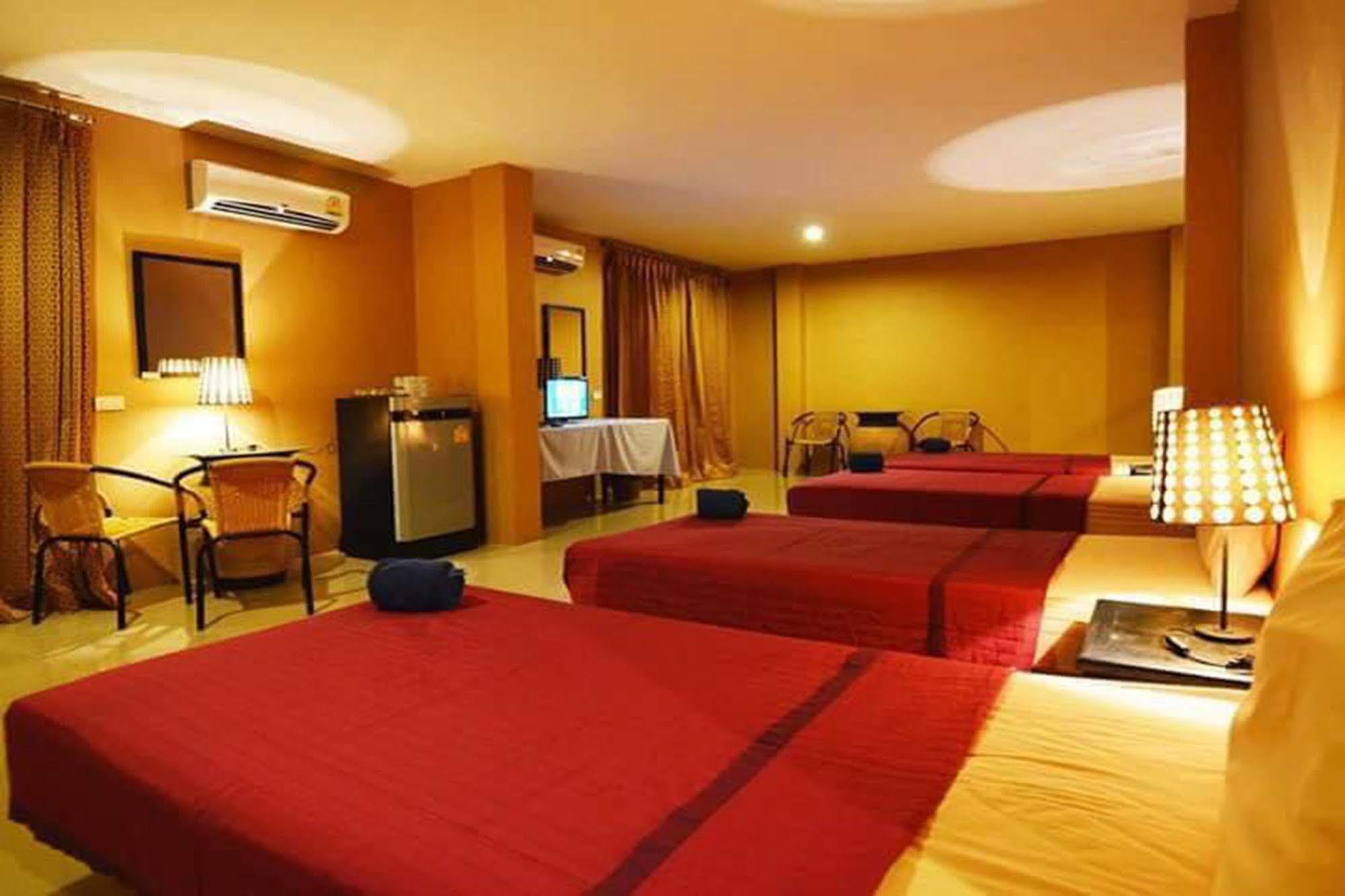 Water Palm Resort Talat Yai Extérieur photo
